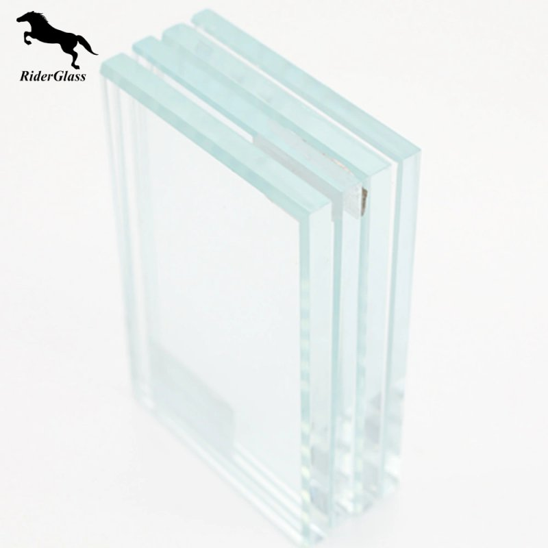 Düşük Demirli Cam