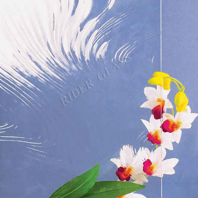 Düşük Demir Desenli Cam