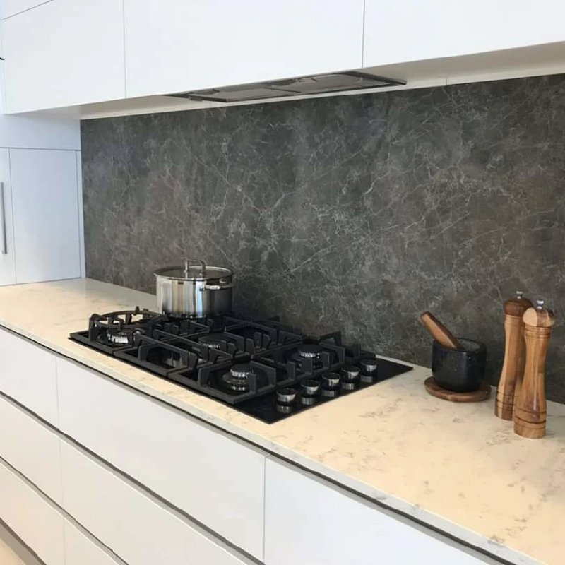 Renkli Cam Sıçramalar